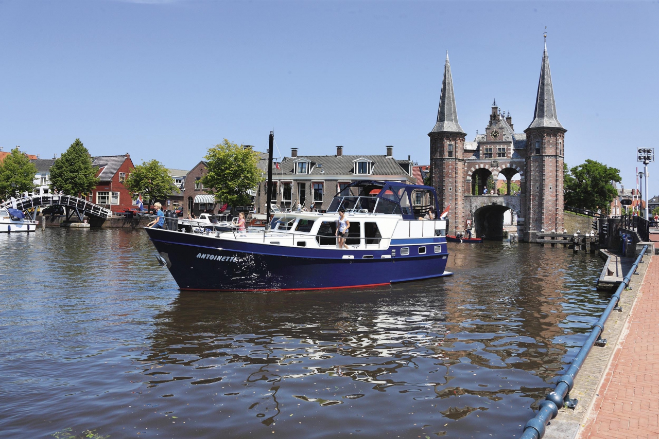 yachtcharter de waterpoort sneek niederlande